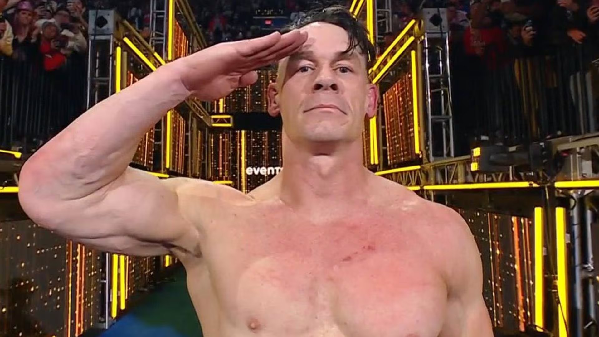 La presi&oacute;n del p&uacute;blico en la WWE y los comentarios sobre su calvicie llevaron a John Cena a consultar opciones de salud capilar (WWE)