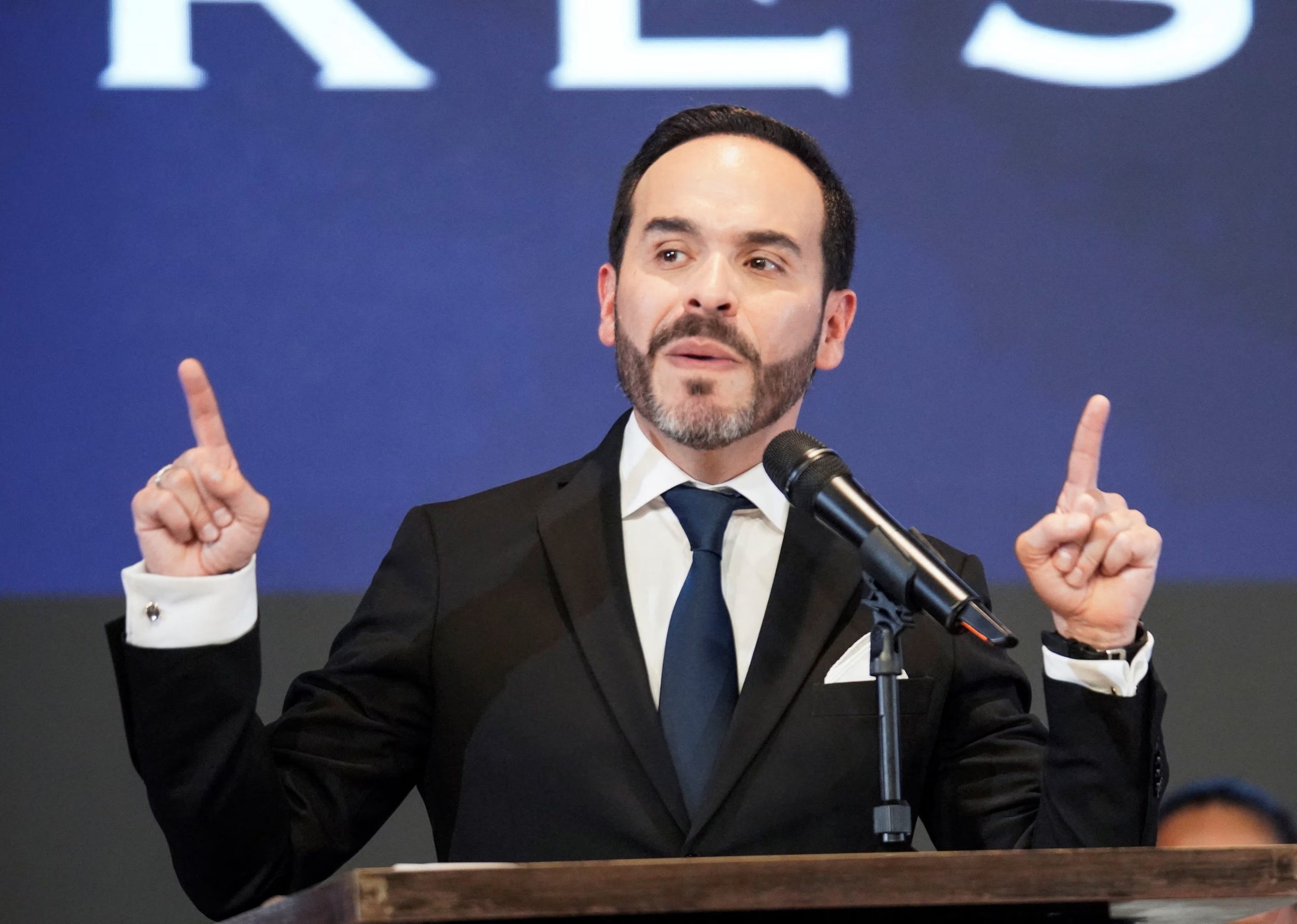 Abelardo de la Espriella invitó a Keiko Fujimori a su posesión presidencial - crédito Sergio Acero/Reuters