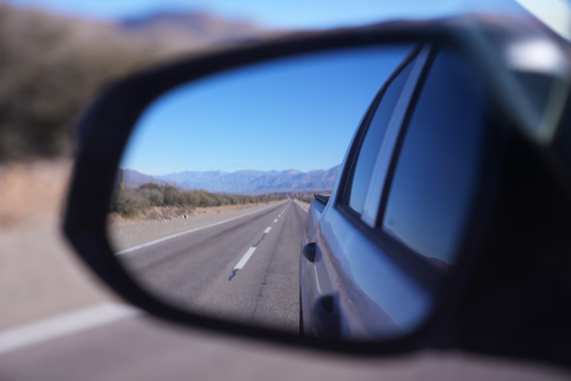 El equipo de Infobae realizó un recorrido de seis días por el norte argentino. El viaje comenzó en San Salvador de Jujuy y continuó por Tartagal y la Finca de Yaiguarenda, en Salta. Después se dirigieron a Vinalito, en Jujuy, y posteriormente alcanzaron el Valle de Colanzuli, en la alta puna salteña. El recorrido finalizó con el regreso a la capital jujeña