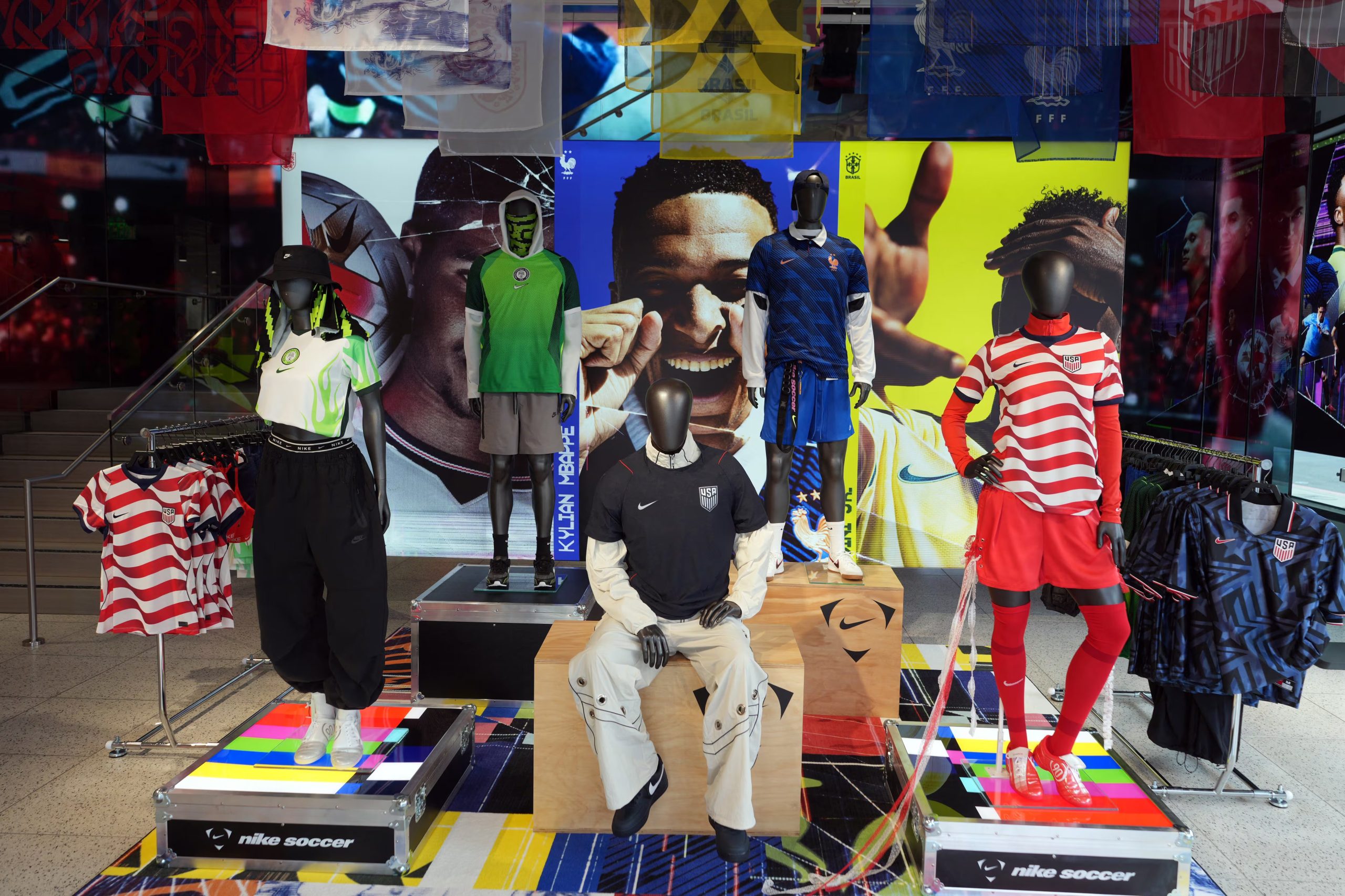 La reorientaci&oacute;n hacia una estrategia basada en el deporte y la reconstrucci&oacute;n de alianzas con minoristas permitieron a Nike comenzar a revertir la ca&iacute;da (Imagn Images)