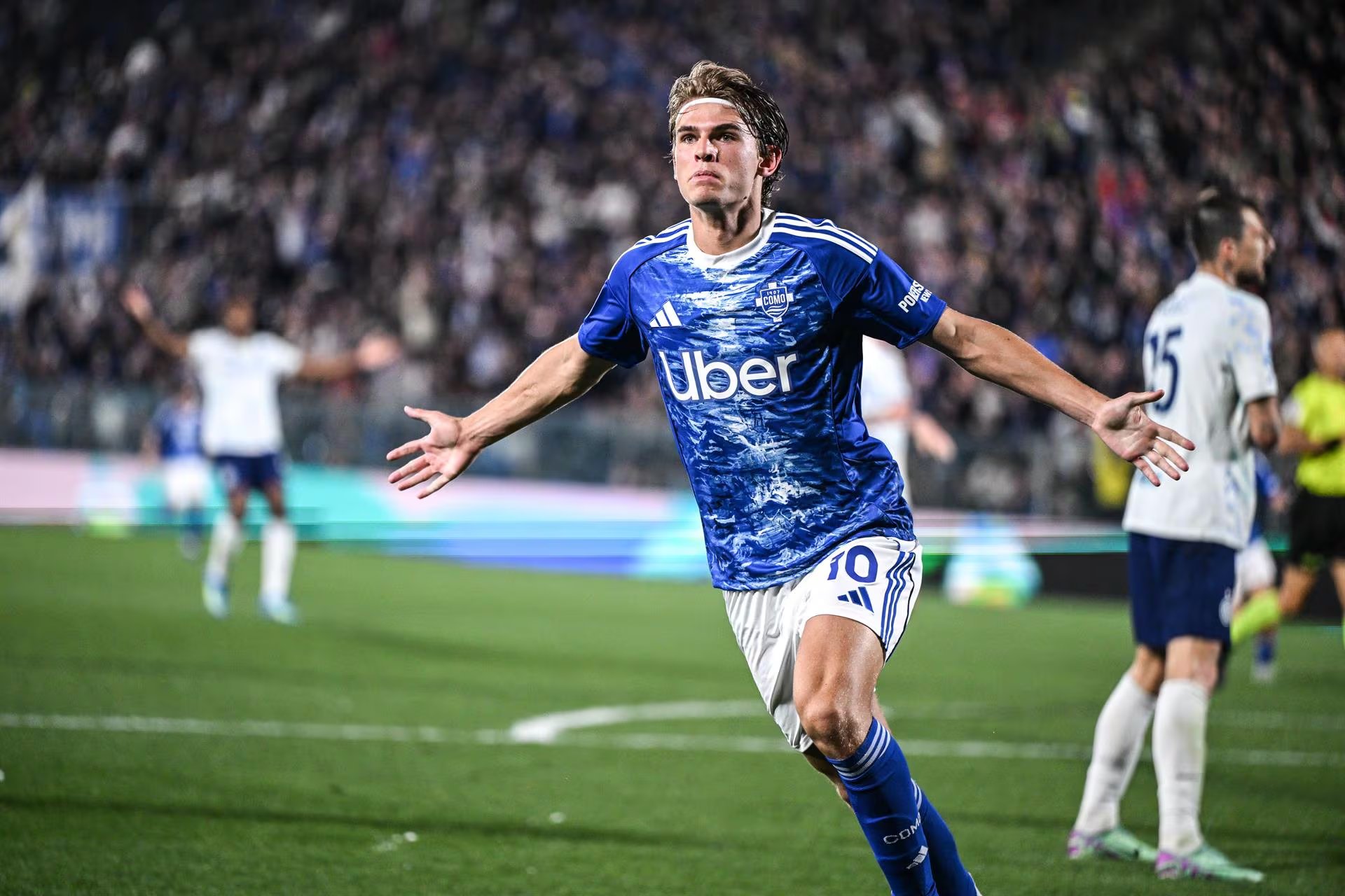 Nico Paz viene de tener una temporada consagratoria con la camiseta del Como de Italia