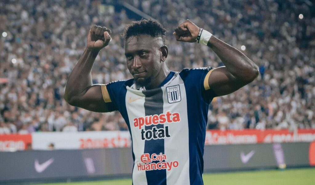 CULEBRA PROTAGONISTA: Eryc Castillo anota un doblete en la victoria (3-1) de Alianza Lima
