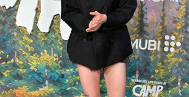 Kristen Stewart rompe esquemas en la alfombra roja con sastrería oversize