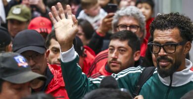 LA ESTRELLA DEL FÚTBOL CHILENO – Vozinha: «Quiero agradecer el cariño y la paciencia de los hinchas de Colo Colo”