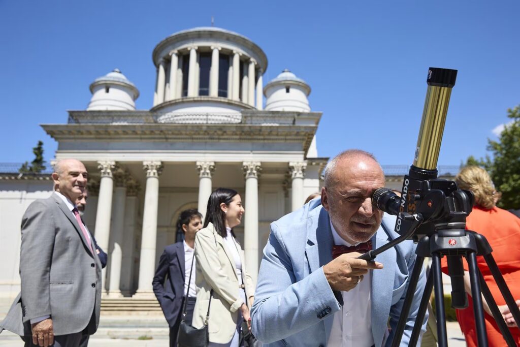 Eclipse en Ecuador: Gobierno lanzará boletín climático especial desde el 7 de agosto