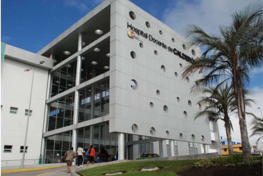 Hospital General Docente de Calderón podría suspender servicios por falta de limpieza y desinfección
