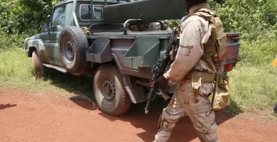 Ataque armado en Nigeria deja 25 muertos y 30 secuestrados