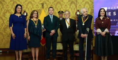 Ecuador entrega Premio Nacional Eugenio Espejo