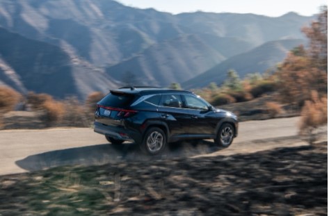 Hyundai Tucson Hybrid se ubicó entre los modelos mejor evaluados en el informe 2026 de Cars.com sobre vehículos para sillas infantiles