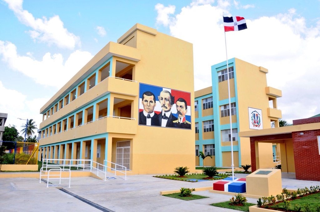 Asociación de directores llama a reforzar preparativos para el inicio del año escolar 2026-2027