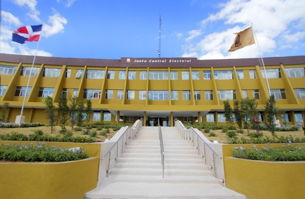 JCE otorga prórroga de 30 días a partidos para actualizar padrón de afiliados