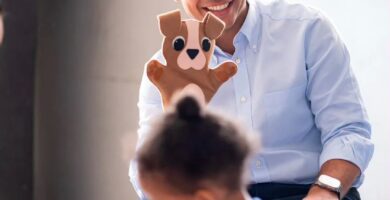 Omar entrega Fondo Gadiel de abril y junio a niños con autismo y síndrome de Down