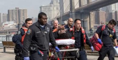 Hombre enfrenta cargos tras lanzarse del puente de Brooklyn