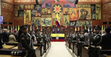 Asamblea conmemoró el Primer Grito de Independencia y reconoció a ciudadanos e instituciones