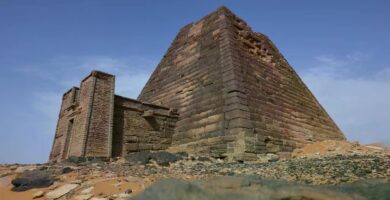 Guerra en Sudán acelera el deterioro de las pirámides de Meroe