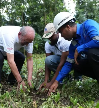 Ministerio de Energía y Minas realiza jornada de reforestación y limpieza en cuencas de ríos de Cotuí