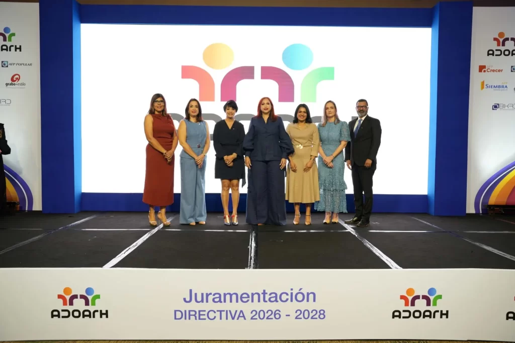 ADOARH juramenta Directiva 2026–2028 y anuncia Congreso Nacional REIMAGINA RH
