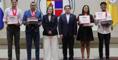 Estudiantes de PUCMM destacan en Huawei ICT Competition