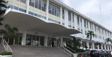 Detienen tres personas tras detectarse una “estafa” contra el Ayuntamiento de Santiago