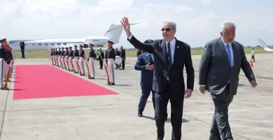 Presidente Abinader llega a Cali para participar en la transmisión de mando presidencial de Colombia