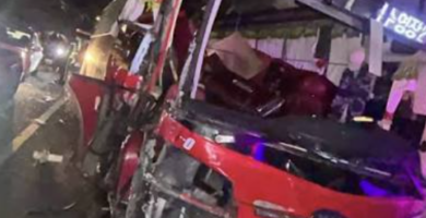 Choque entre camión de basura y autobús deja un muerto y dos lesionados en Punta Cana