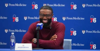 Jaylen Brown dice traspaso a Sixers fue “transición de locos”