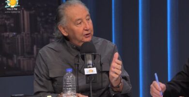 Rolando Bauger dice que Infantino pasó “de santo a diablito” y cuestiona su manejo en la FIFA