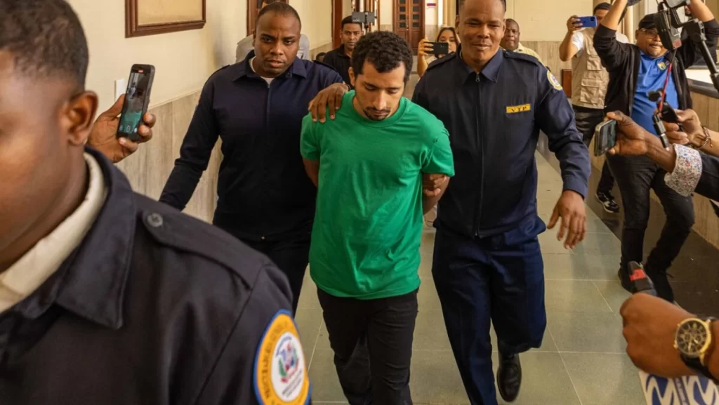 Familia de Jean André Pumarol lo entregan a las autoridades tras decisión de la Corte