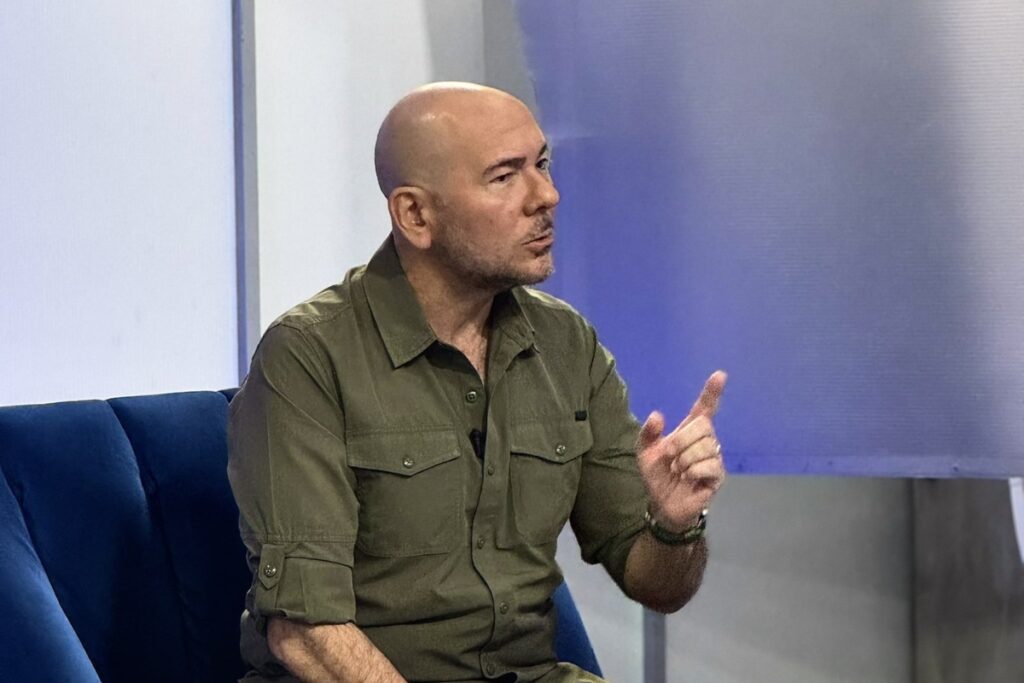 Ministro de Defensa anuncia la captura del ‘más grande abastecedor de armas’ de los Chone Killers en Daule