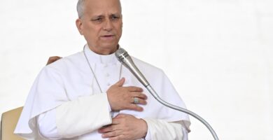 Papa León XIV llama a los jóvenes a derribar barreras creadas por el miedo y los prejuicios