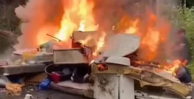 Turba saquea las casas y quema ajuares familias haitianas