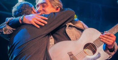 Kike Teruel sorprende al reencontrarse con Los Nocheros en Mar del Plata