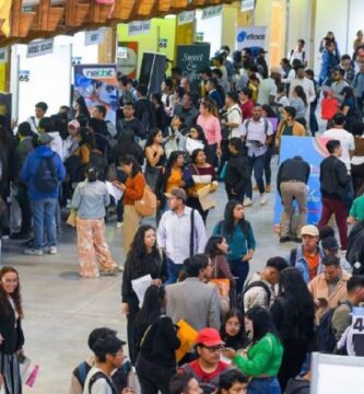 Menos contratos indefinidos y más empleo temporal: así cambia el mercado laboral en Ecuador