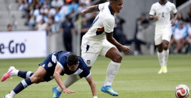 VOLVERÍA A ESPAÑA: Jeremy Arévalo tiene una propuesta del Espanyol