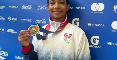 Dahiana Ortiz levanta 100 kilos y conquista el oro para RD en Santo Domingo 2026