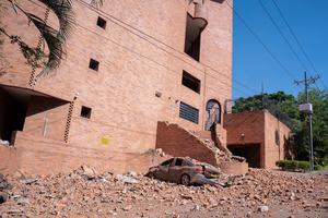 Ecuador habilita canales de atención para sus ciudadanos tras terremoto en Colombia