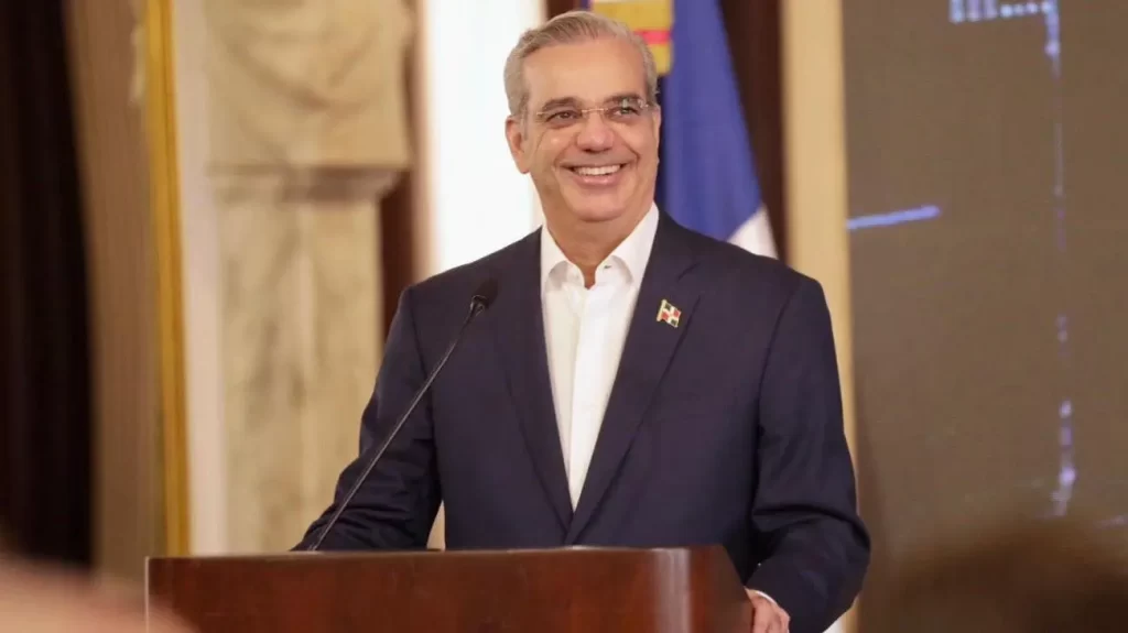 Abinader viaja a Colombia para participar en la toma de posesión de Abelardo de la Espriella