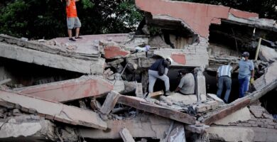 164 españoles incomunicados en Colombia; Albares pide ayuda para localizarlos