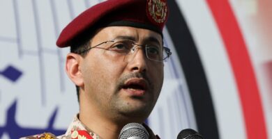 X suspende la cuenta del portavoz militar hutí Yahya Sarea