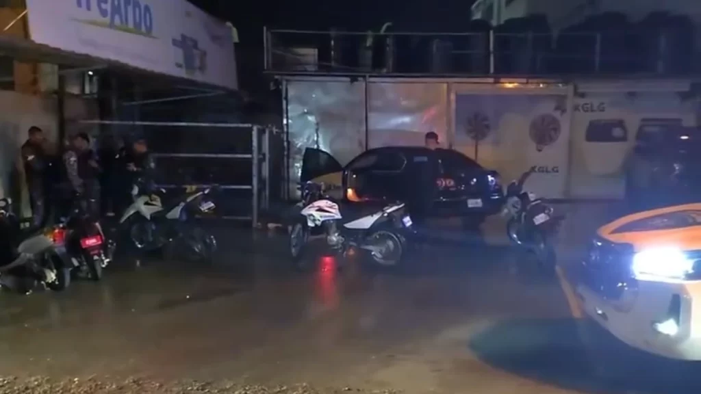 Vigilante provoca fin de individuo en Plaza Sevilla, La Vega