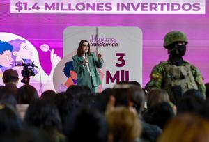 Ecuador lanza programa de ayuda económica para 3.000 estudiantes