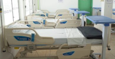 El Hospital Básico Ancón del IESS renueva sus camas de hospitalización tras la renovación impulsada por el presidente Daniel Noboa