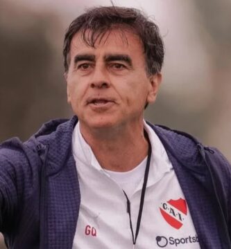 FUERA DEL ROJO: Independiente destituye a Gustavo Quinteros tras la eliminación en copa Argentina