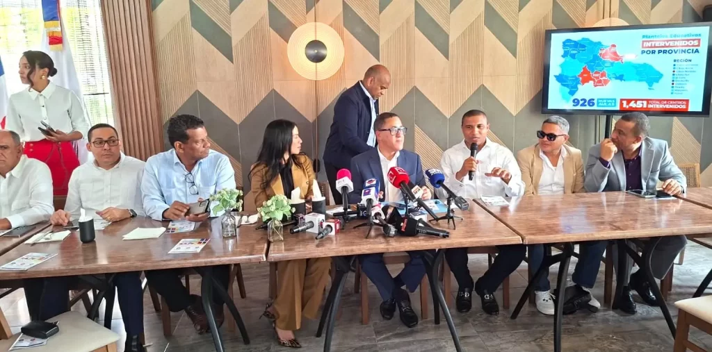 Gobierno entrega 926 aulas y proyecta 1,500 para el año escolar 2026-2027