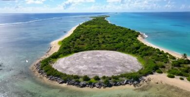 La cúpula de hormigón que nadie quiere abrir: 40 años sellada en el Pacífico