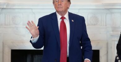 Trump y Bessent preparan sanciones históricas para asfixiar a Irán
