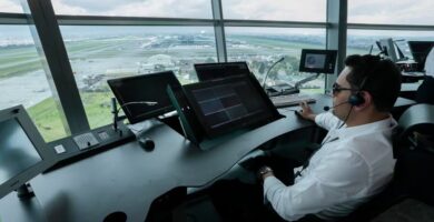 Estados Unidos recluta gamers como controladores aéreos