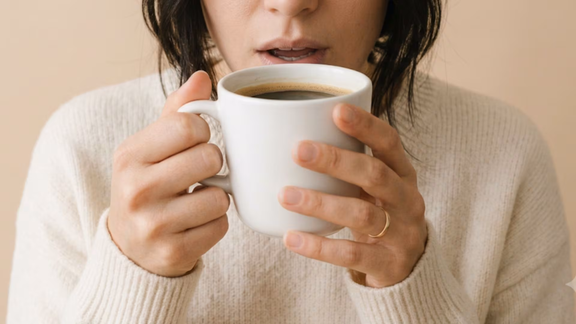 La AHA confirma que beber hasta cinco tazas de café al día es seguro para la mayoría de los adultos