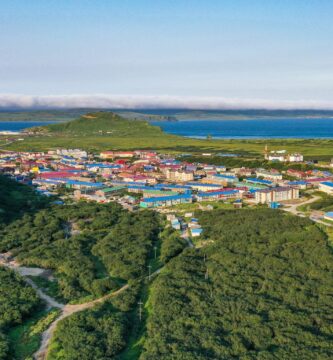 Las Kuriles: remoto archipiélago de más de 100 volcanes en el Pacífico