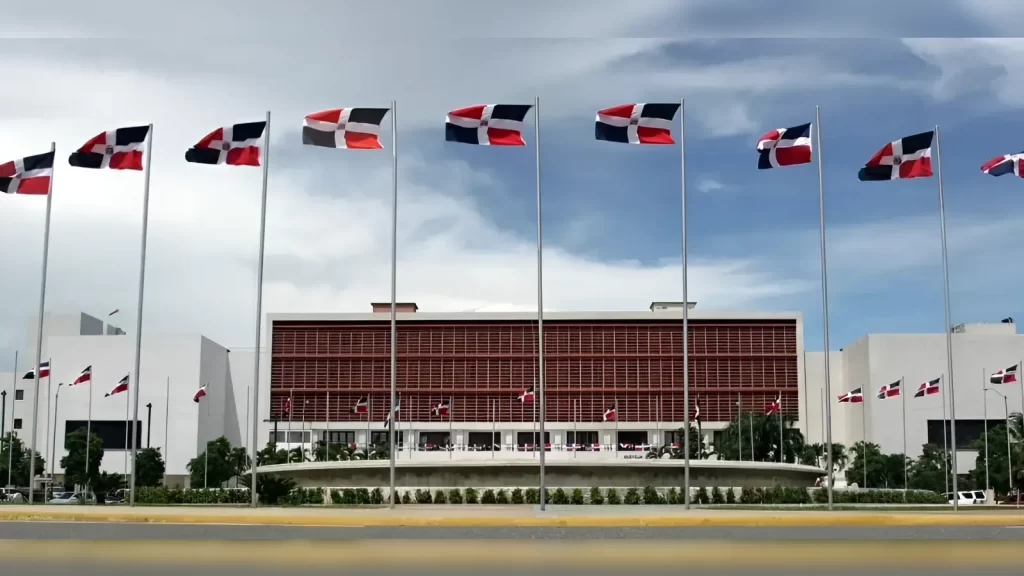 Más de RD$1,900 millones en contratos: lo que muestran los registros de empresas vinculadas a senadores